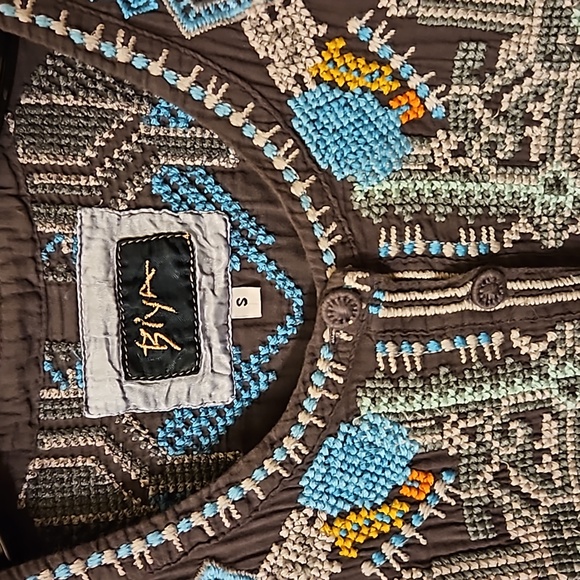 Biya by Johnny Was embroidered blouse - Picture 2 of 4